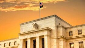Аналитики CoinGecko заявили, что биткоин попал в зависимость от ФРС США
